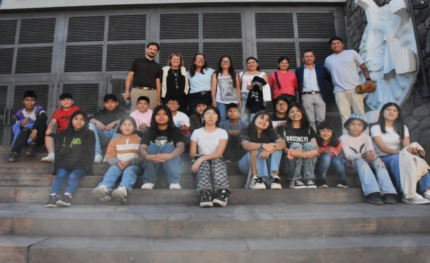 17 alumnos de la zona rural de los Pericos visitaron la Legislatura