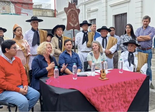 Cabalgata en homenaje a Jorge Cafrune por un nuevo aniversario de su paso a la inmortalidad