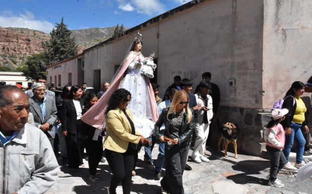 Con la presencia del vicegobernador Tumbaya celebró a la Virgen de la Candelaria