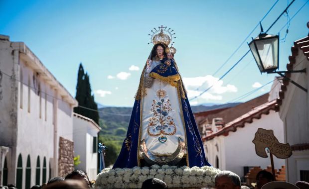 El gobernador Sadir participó de las honras a la Virgen de la Candelaria en Humahuaca