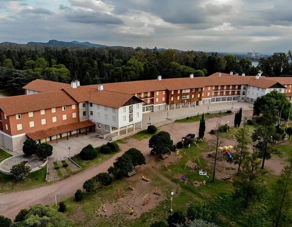 Hoteles de Embalse, entre la nostalgia y la racionalidad