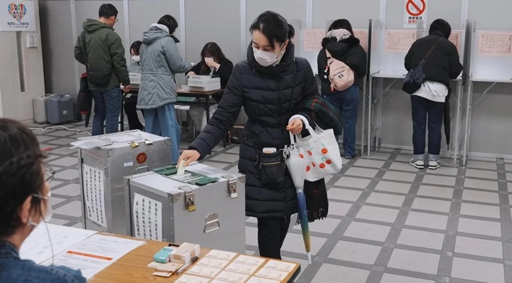 Japón, Portugal y Tailandia definen su rumbo en un superdomingo electoral