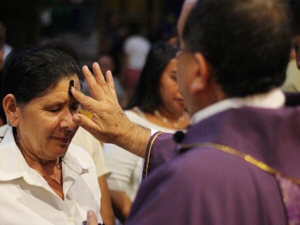 Miércoles de Ceniza: Inicio de la Cuaresma con ayuno y reflexión