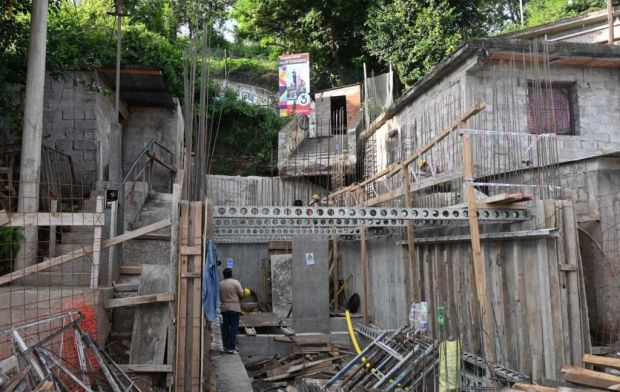 Comenzó la construcción del tercer ascensor urbano en el barrio San Martín