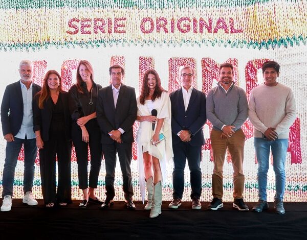 Sadir en el relanzamiento de «La llama que llama» en Huacalera: «Nos siguen eligiendo»