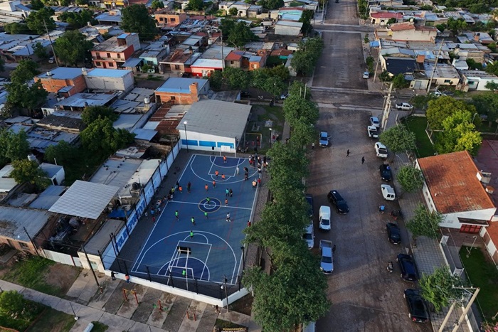 Sadir inauguró obras de renovación y mejora en un polideportivo de El Carmen