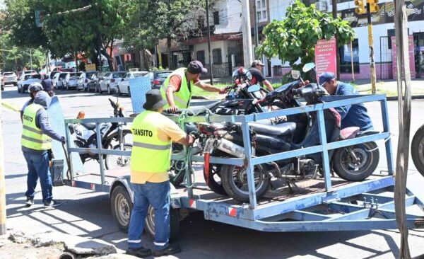 Con la campaña “Sin Casco No Ingresás” tránsito refuerza los controles en distintos barrios