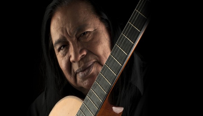 Diálogo con la voz de la Quebrada: Tomás Lipán, el cantor que lleva Purmamarca al mundo y vuelve a su tierra