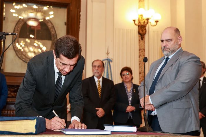 El gobernador Sadir tomó juramento al nuevo secretario de Seguridad Pública de Jujuy