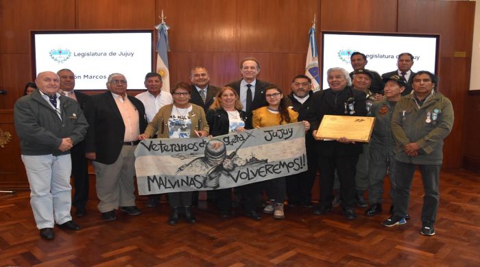 Legislatura: Nicolás Kasanzew compartió su experiencia en Malvinas con legisladores y veteranos