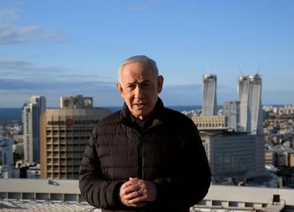 Fuerza aérea de Israel ataca reservas petroleras y refinerías en Teherán