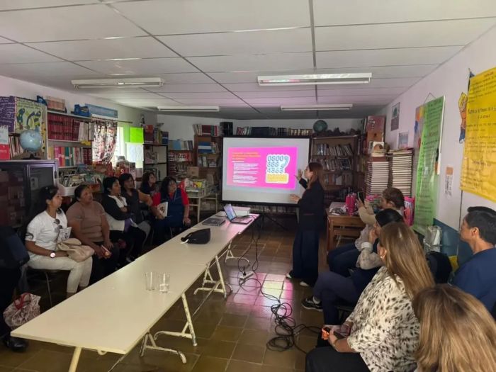 La Escuela N° 44 de León fue sede de una capacitación sobre derechos y género