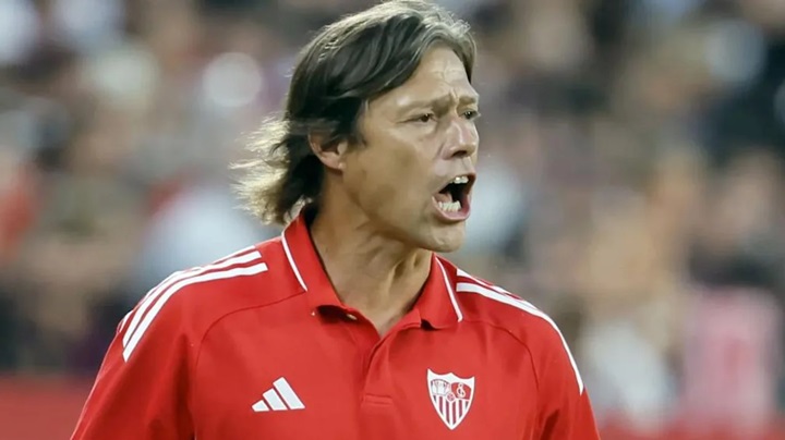 Almeyda dejó de ser el director técnico del Sevilla de España