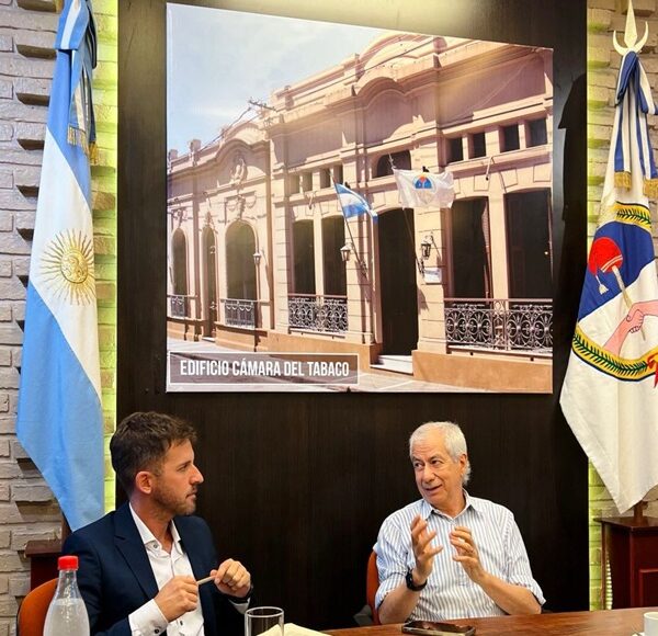 Fellner llevó a la Cámara del Tabaco el proyecto de exención de IIBB, clave para aliviar al sector