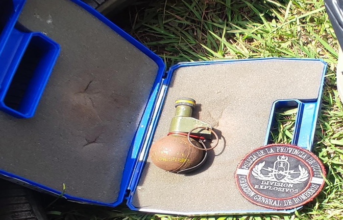 Encontraron un explosivo y armas en galpones de la Túpac Katari