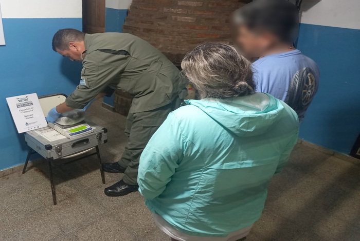En Catamarca descubren 4 kilos de marihuana ocultos en el&hellip;