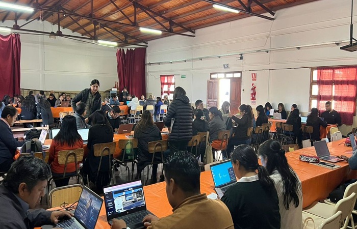 Capacitación a equipos directivos en el uso del sistema de gestión institucional