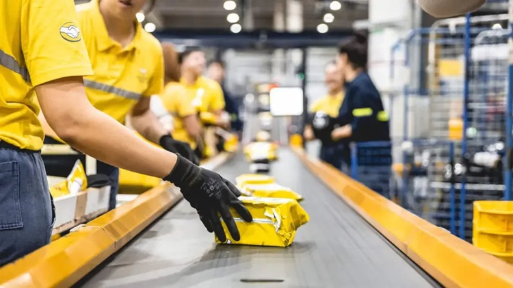 Mercado Libre, Uber y Rappi, en alerta: La suba de la nafta ya golpea su negocio y toman medidas