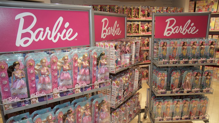 Hallan fentanilo oculto en empaques de muñecas Barbie vendidas en EE.UU.