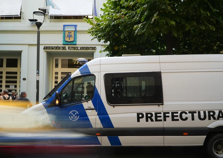 Allanan la sede de la AFA por la causa de la mansión en Pilar