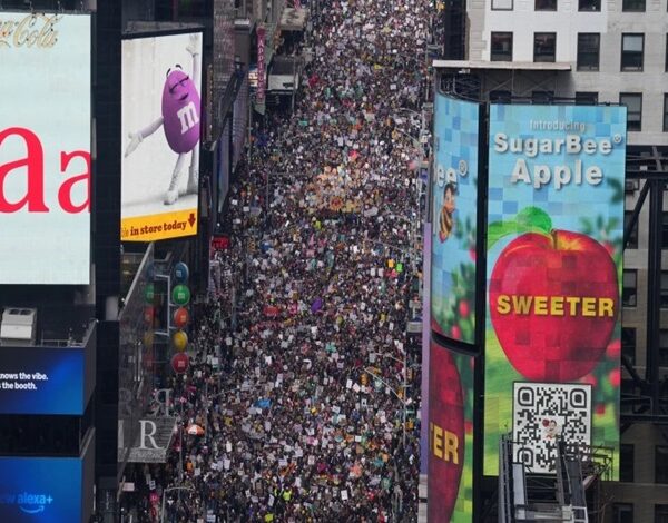 Millones de norteamericanos protestaron contra la guerra de Trump y Netanyahu