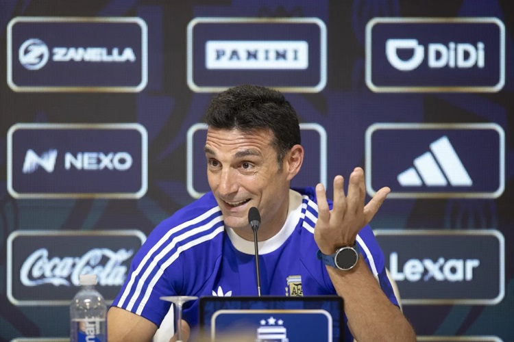 La advertencia de Scaloni: “Si los rendimientos no son buenos, tomaremos medidas”