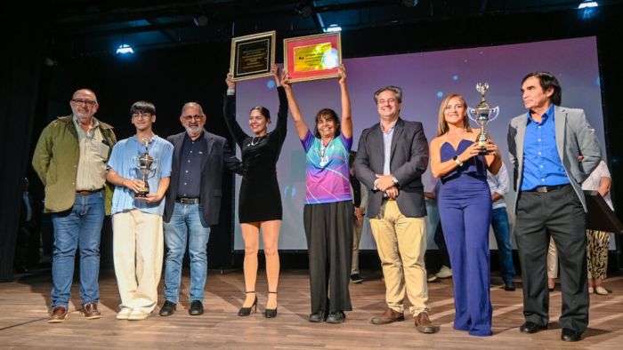 El intendente Jorge encabezó la entrega de los Premios San Francisco de Asís