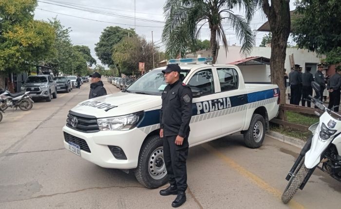 Entregaron móviles y equipamientos en la Unidad Regional 2