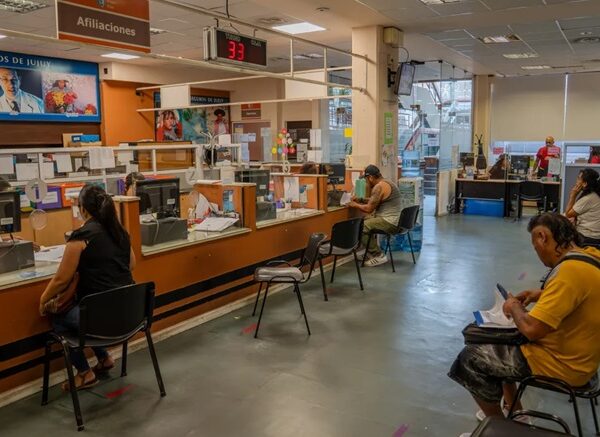 Más de 60 farmacias adheridas al plan de entrega descentralizada del ISJ