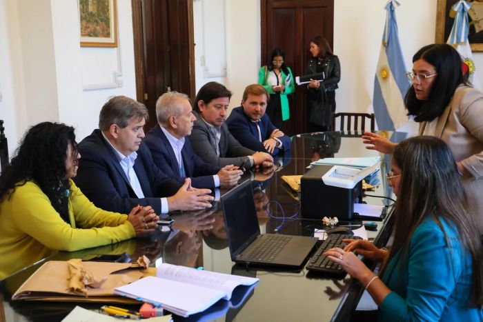 “Es una obra estratégica”, Sadir destacó la apertura de sobres para la Zona Franca