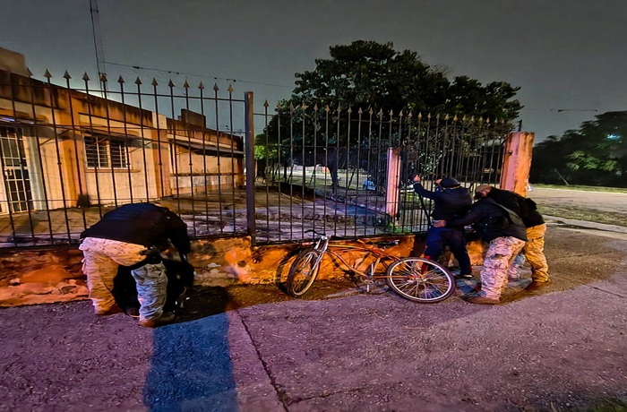 Barrio Malvinas: Policías de Caballería detuvo a un sujeto que vendía marihuana en la zona de las 820 Viviendas