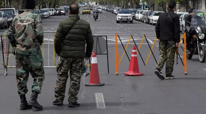 ¿Cómo Irán recluta niños exponiéndolos al fuego enemigo en medio de la guerra?