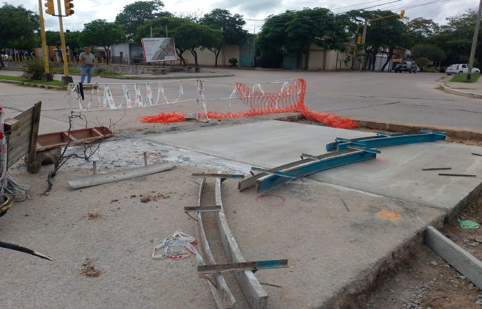 Avanzan las obras en la rotonda de avenida 9 de Julio de San Pedro