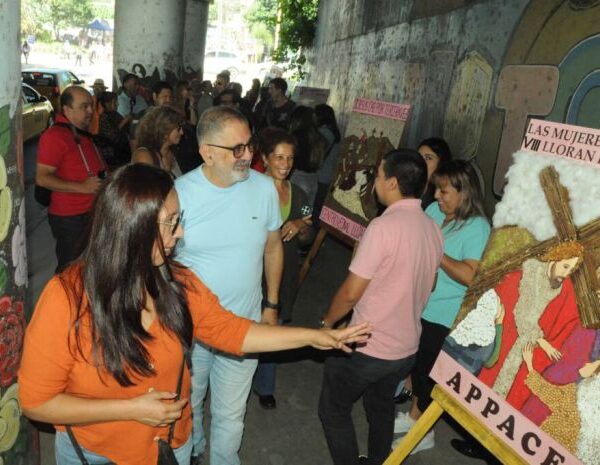 Más de 10 mil fieles participaron del tradicional Paseo de las Ermitas en la Capital jujeña