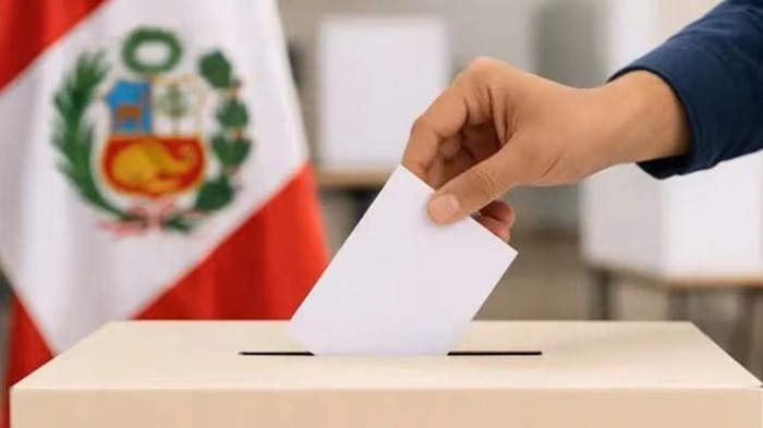 Perú: Ningún candidato presidencial tiene mayoría absoluta y habrá balotaje