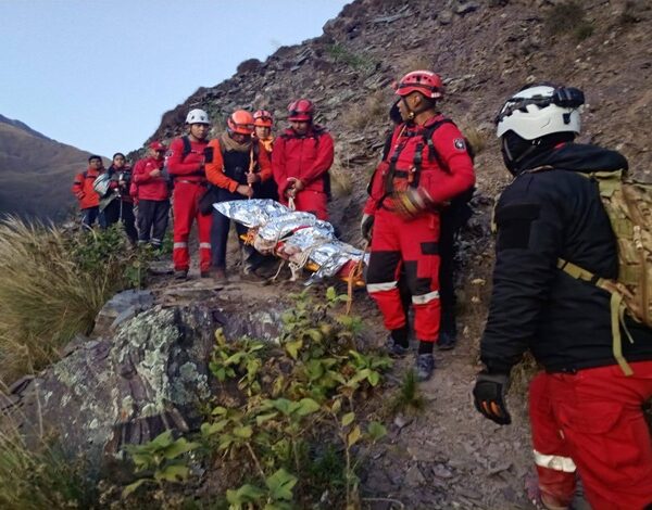 Rescate en las alturas: Tras 18 horas de operativo, salvaron a un abuelo desbarrancado camino al Chañi