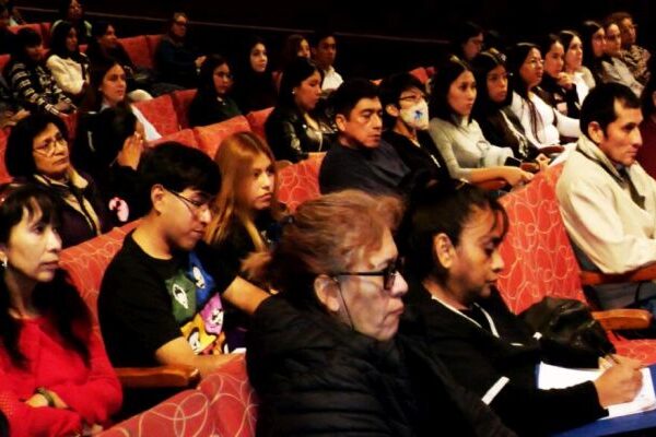 Más de 160 personas participaron de una capacitación sobre atención al cliente turístico