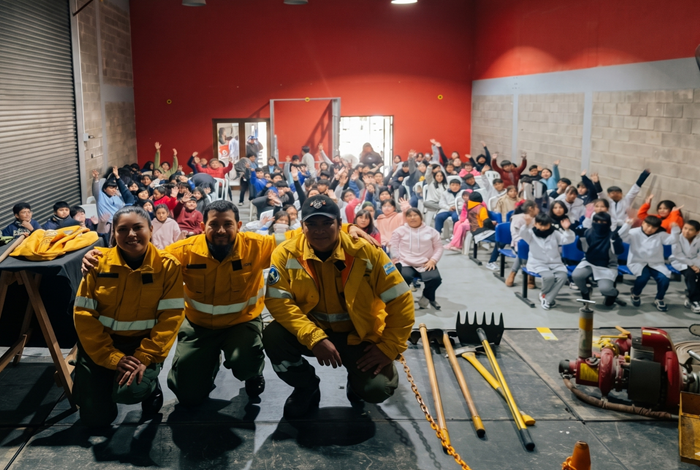 La prevención de incendios comienza en las aulas de Jujuy con «Brigadistas con la Gente»