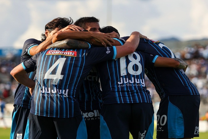 Hubo cambio de horario del partido que juega Gimnasia con San Martín en Tucumán
