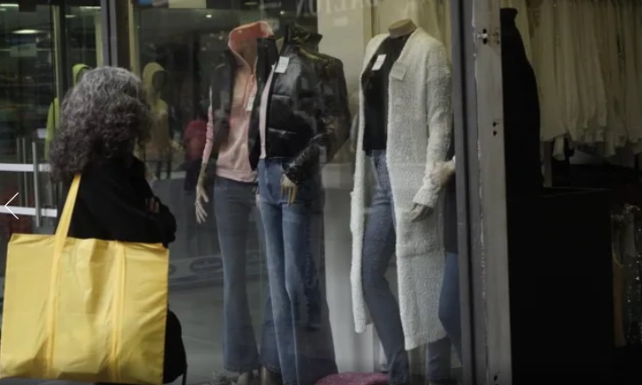 Advierten que la economía mejora pero no se genera más empleo ni sube el consumo
