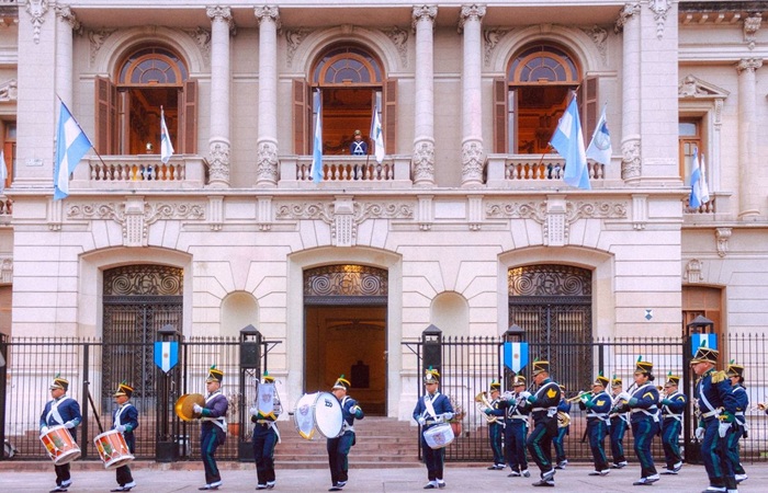 Jujuy celebró la Vigilia Patria con gran convocatoria en Plaza&hellip;
