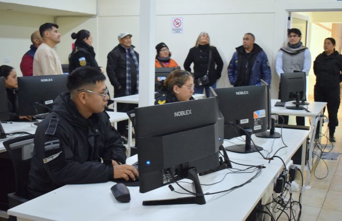 San Pedro: Presidentes de centros vecinales visitaron el Centro de Monitoreo y el sistema 911