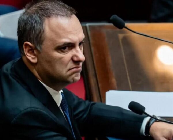 El fiscal Pollicita investigará el origen de los fondos en bitcoin de Adorni
