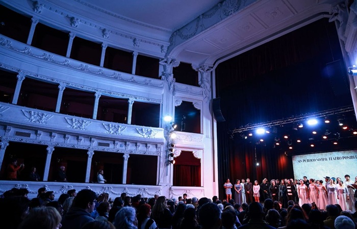 Se realizó la gala por los 125 años del Teatro…