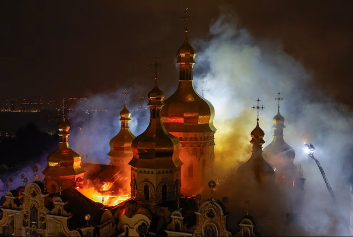 Rusia lanzó un ataque masivo contra Ucrania e incendió la&hellip;