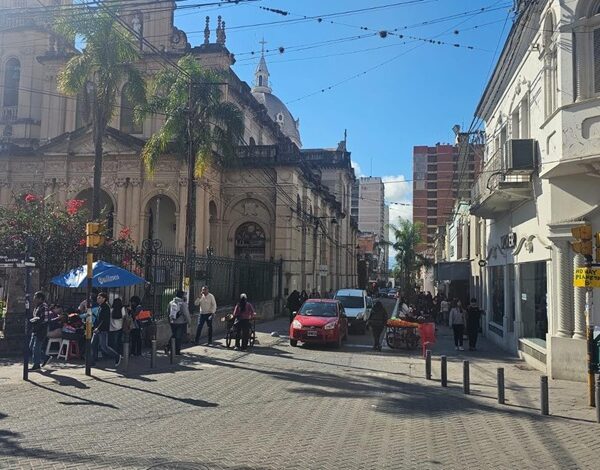 Gustavo Martínez propone señalizar tres circuitos turísticos en la Capital provincial