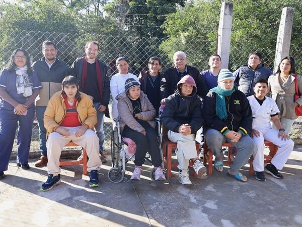 Red de Salud Mental: Se inauguró en Santo Domingo la Casa de Medio Camino del Hospital Arroyabe