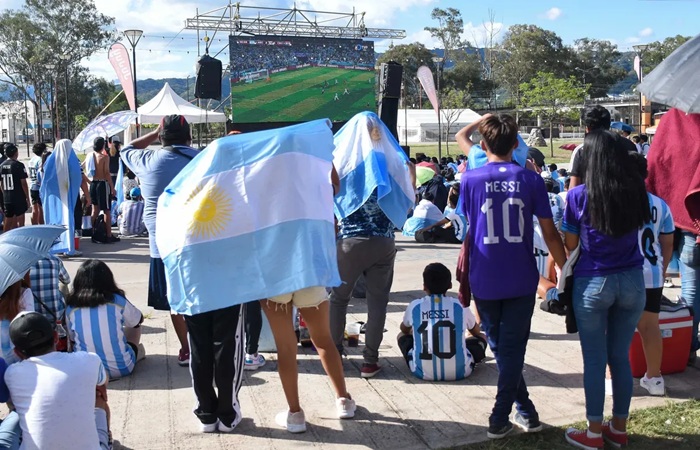 «Punto Mundial: Jujuy alienta», el espacio para vivir la pasión del fútbol en Ciudad Cultural