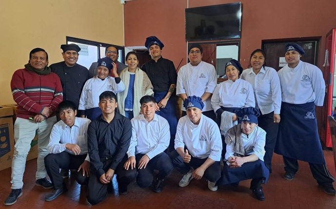 Gastronomía: Estudiantes de la «Tecnicatura en Tumbaya» presentaron sus producciones