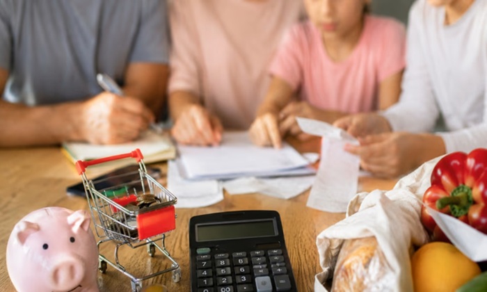 Cuánto dinero necesita una familia para llegar a fin de mes en Argentina en 2026